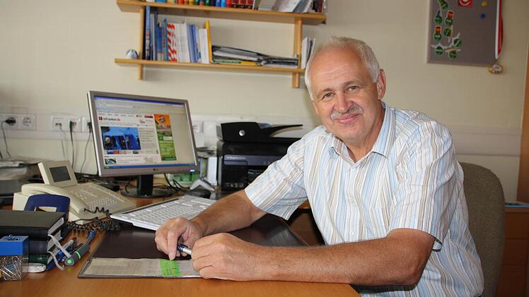 CSU-Landtagsabgeordneter Robert Kiesel zeigt jedem Besucher bereitwillig sein Büro samt Besprechungszimmer, das er ausschließlich für seine Tätigkeit im Landtag nutzt. Foto: Ralf Ruppert