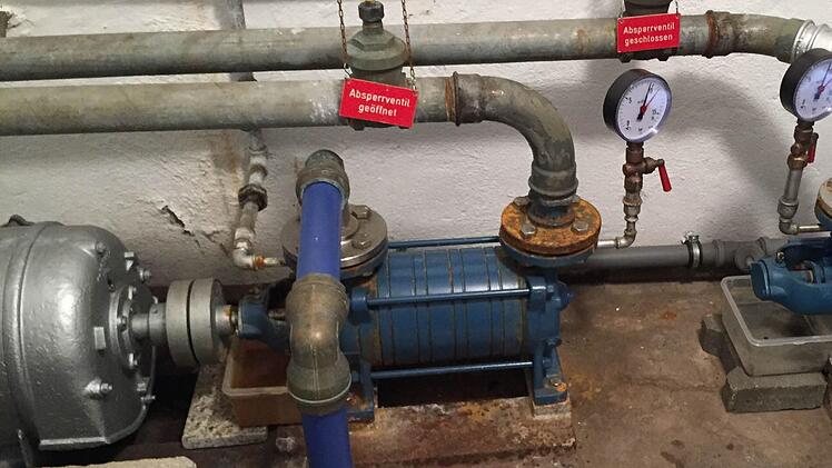 Das Wasserversorgungseinrichtungen im Gemeindeteil Schnaid muss dringend ertüchtigt werden.  Foto: Sylvia Hubele