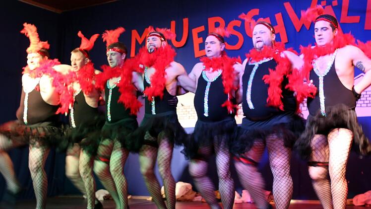 Die "Mauerschwälbchen" tanzten erneut zum Sieg.