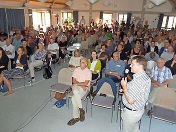 Voll besetzt war der Pfarrsaal bei der Informationsveranstaltung des Vereins "Zukunft Gößweinstein".