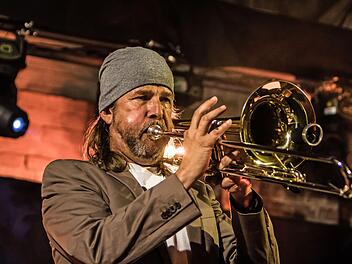 Rüdiger Baldauf wird mit seiner Band am 9. Juli auf der Freilichtbühne unterhalb des Coburger kunstvereins erwartet.Foto: Archiv/Jochen Berger