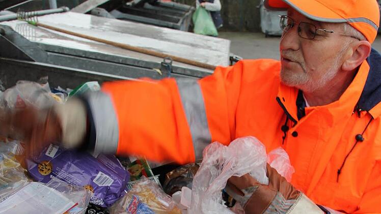 Die Zahl der Wertstoffhöfe soll gleich bleiben, der Service jedoch wird unterschiedlich sein.  Foto: Klaus Schmitt