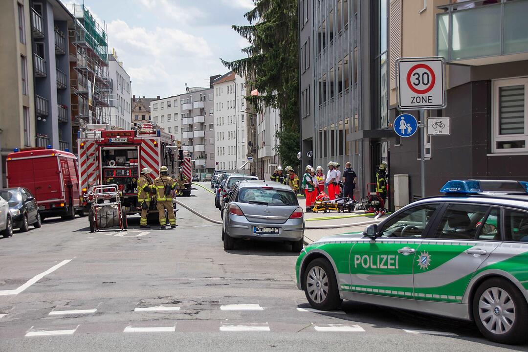 Feuerwehreinsatz in Fürth: Balkonmöbel brennen in der Südstadt