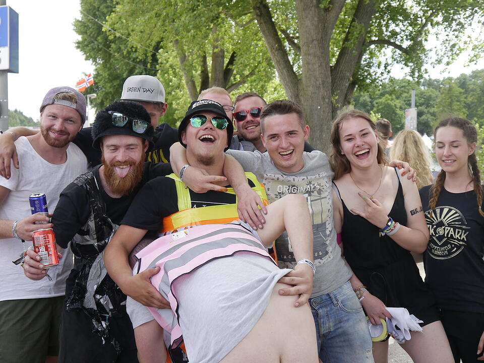 Zweiter Tag bei Rock im Park: Was geht auf dem Zeltplatz ab?
