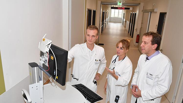 In der Abteilung für Psychosomatik haben die Mitarbeiter die Arbeit aufgenommen. Foto: Ronald Rinklef