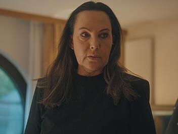 Natascha Ochsenknecht sucht in den neuen Folgen von "Diese Ochsenknechts" einen Sch&ouml;nheits-Chirurgen auf.