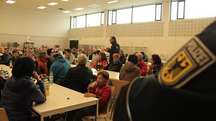 FT-Radtour über das Gelände der Bundespolizei. Foto: Michael Memmel