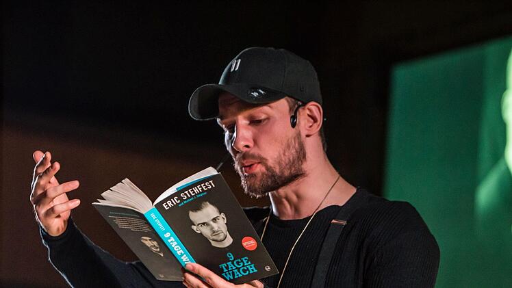 "9 Tage wach": Impressionen von der Erlebnislesung mit Eric und Edith Stehfest in NeustadtFoto: Jochen Berger