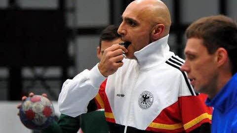 Der 51-jährige Miroslav Celic saß arbeitete für den TSV Milbertshofen und den VfL Gummersbach gemeinsam mit Vlado Stenzel und Sead Hasanefendic. Er bezeichnet sich als energischen, verantwortlichen, zuverlässigen, leistungsorientierten und erfolgshungrigen Trainer. Er hat sich schriftlich als neuer Trainer beim HSC Coburg beworben. Foto: Archiv