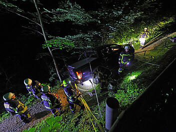 Auto rutscht von Wanderweg ab bei Bad Reichenhall ab