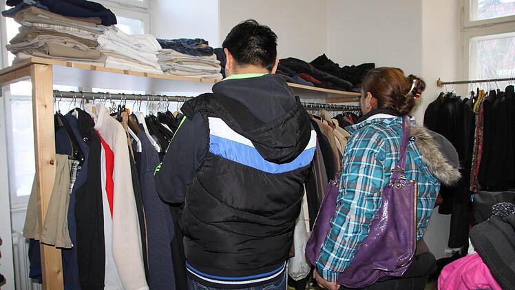 Besonders seit der Ankunft der Flüchtlinge in Bad Brückenau haben die Ehrenamtlichen des Kramlädchens viel zu tun. Foto: Ulrike Müller