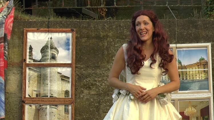 Kaiserin Sisi klagte den Zsuchauern ihr pers&ouml;nliches Leid.