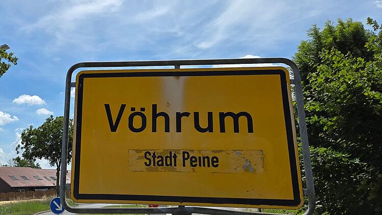 Ortsschild V&ouml;hrum