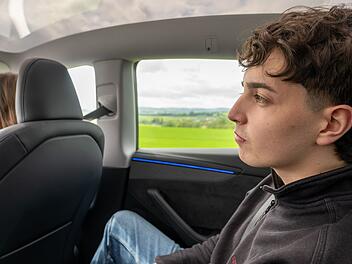 Warum selbstfahrende Taxis in der Eifel unterwegs sind