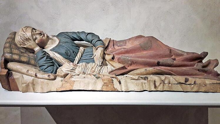 "Nativity of the Virgin - Die Geburt der Jungfrau (Maria)" heißt diese Skulptur, die aus der Pfarrkirche Sankt Laurentius in Ebern stammt und seit 1956 im Besitz des Kunstmuseums der Stadt New York, dem Metropolitan Museum of Art, ist. Zu sehen ist sie am Standort "The Met Cloisters".