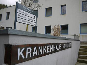 Es  wird sich auf lange Sicht verändern, bleibt aber als Teil des Regiomed-Klinikverbunds erhalten, sagt  Hauptgeschäftsführer Joachim Bovelet: das Krankenkaus im Neustadter Seilersgründchen.Berthold Köhler