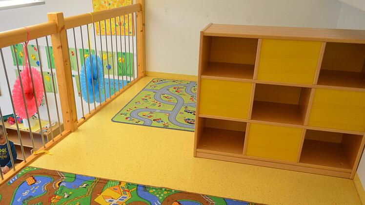 Gähnende Leere in Schränken und Regalen gehört im Sancta-Maria-Kindergarten jetzt eine Zeitlang zum Alltag.   Foto: Larissa Händel