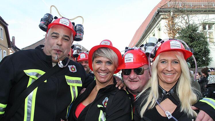 Marktplatztreiben in Stadtsteinach. Foto: Jürgen Gärtner