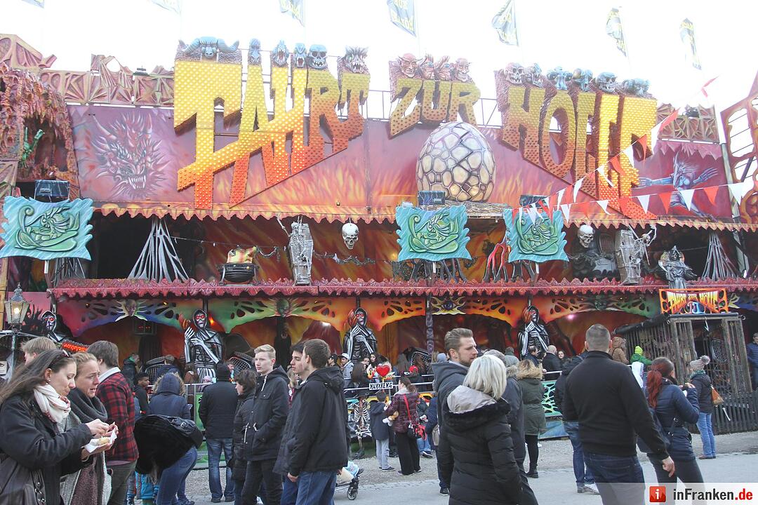 Volksfest in Nürnberg: Trotz Kälte gut besucht