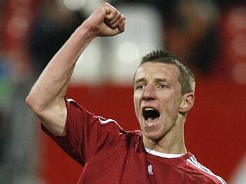 Marek Mintal wird künftig Cheftrainer in der U16 des 1. FC Nürnberg  Foto: Daniel Karmann, dpa