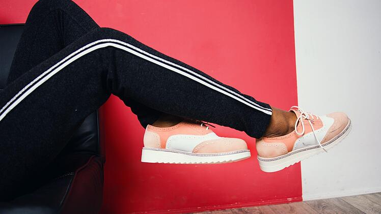 An der Kreuzerfeld-Realschule in Rottenburg sind Jogginghosen absofort tabu. Symbolbild: Godisable Jacob/pexels.com