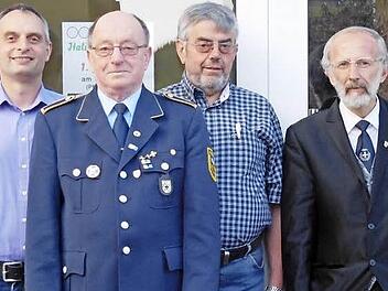 Das neue Vorstandsteam des SKB Pressig (von links): Schatzmeister Uli Horn, Vorsitzender Karl-Heinz Löffler, Zweiter Vorsitzender Berthold Nickol und Schriftführer Josef Bonik  Foto: Karl-Heinz Hofmann
