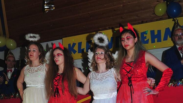Stimmung pur  gab es bei der Sitzung der Klennewehmer Bisch&ouml;ff. Foto: Ewald Schlembach