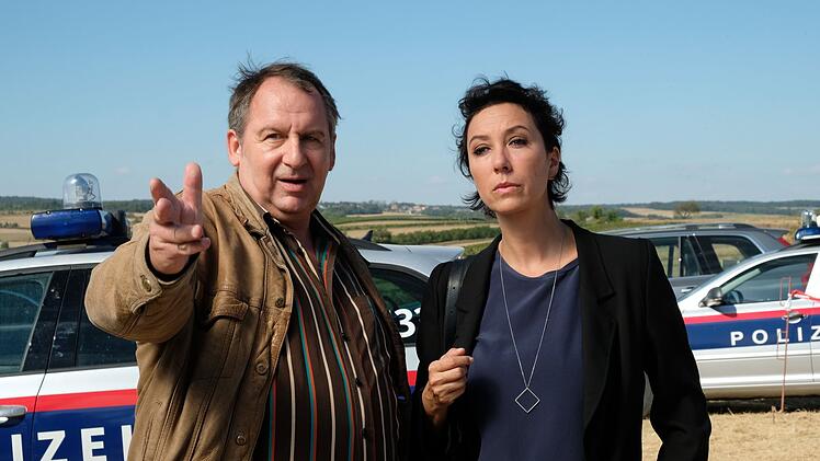 Als Peter H&ouml;llerer in "Kommissar Rex" ermittelte er f&uuml;nf Staffeln lang, seit 2008 ist er in der Krimiserie "Schnell ermittelt" (Bild) an der Seite von Ursula Strauss zu sehen.