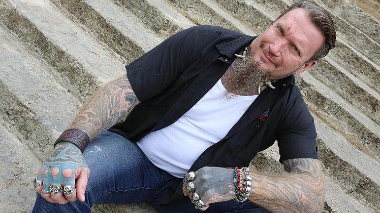 Andrew James Witzke ist gebürtiger Amerikaner, doch Franke aus Überzeugung. Am Donnerstag will er bei der neuen RTL-Show "Rising Star" Deutschland von seinem Talent überzeugen. Foto: Barbara Herbst