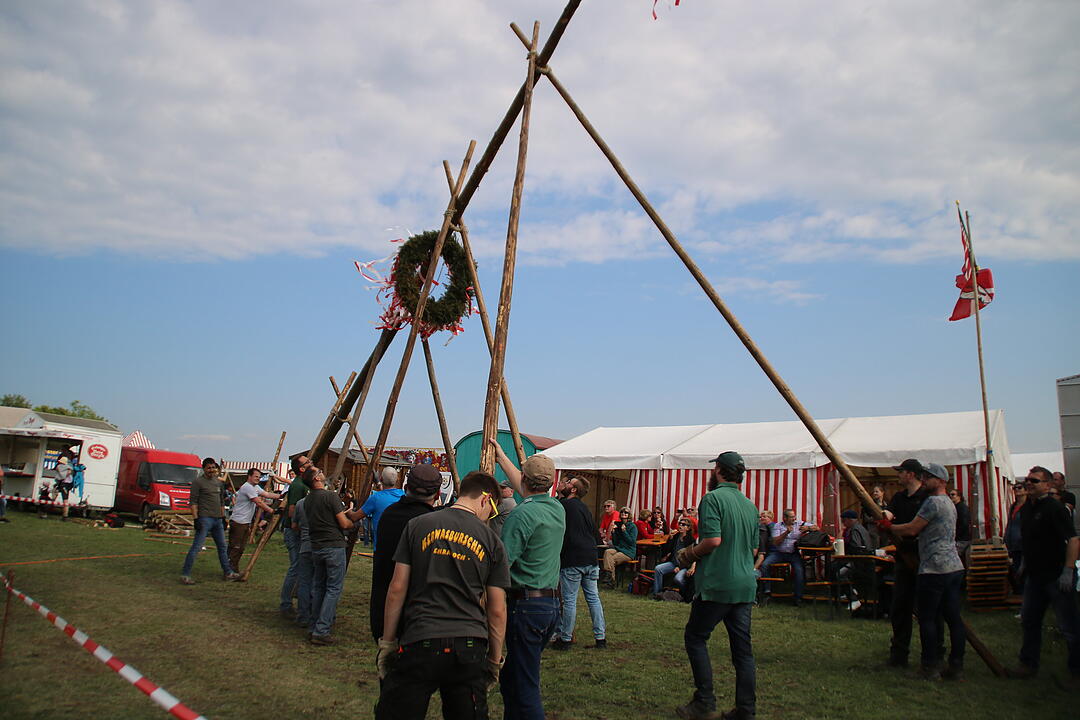 Walberla-Fest 2018: Bieranstich und Baumstellen auf dem Walberla