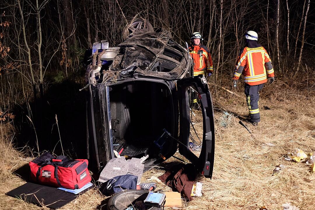 A3: Unfall wegen geplatztem Reifen endet im Krankenhaus