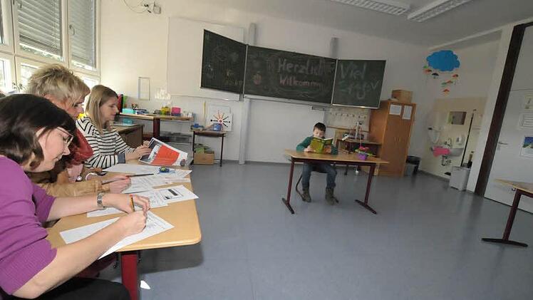 Die Grundschüler mussten vor den Juroren lesen.