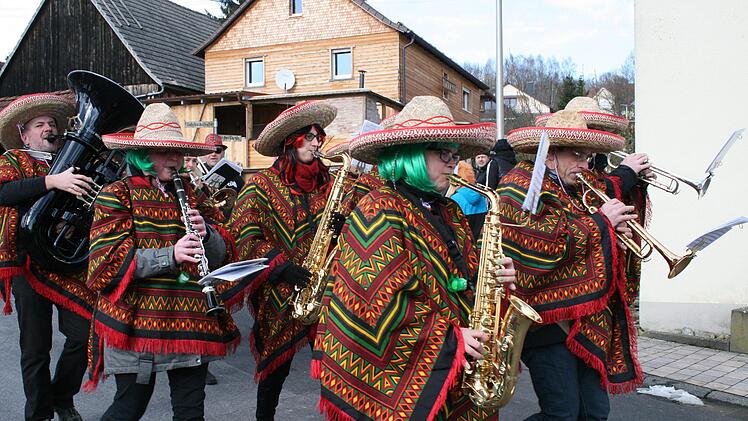 Faschingsumzug in Oehrberg. Foto: Gabriele Sell