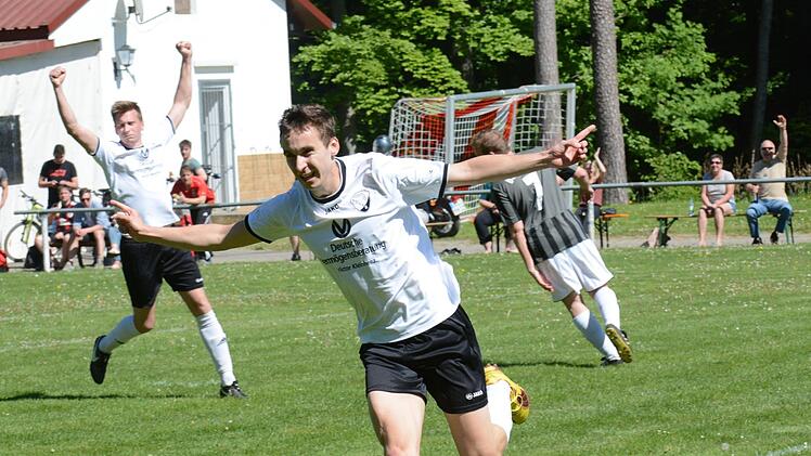 Thomas Aulbachs (Gräfendorf) zweiter Treffer beim 3:2-Sieg über Lauter.ssp