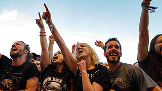 Stimmung vor den Stages bei Rock im Park