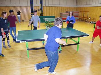 Spa&szlig; beim mittern&auml;chtlichen Tischtennis-RundlaufHeike Sch&uuml;lein