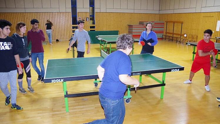 Spa&szlig; beim mittern&auml;chtlichen Tischtennis-RundlaufHeike Sch&uuml;lein