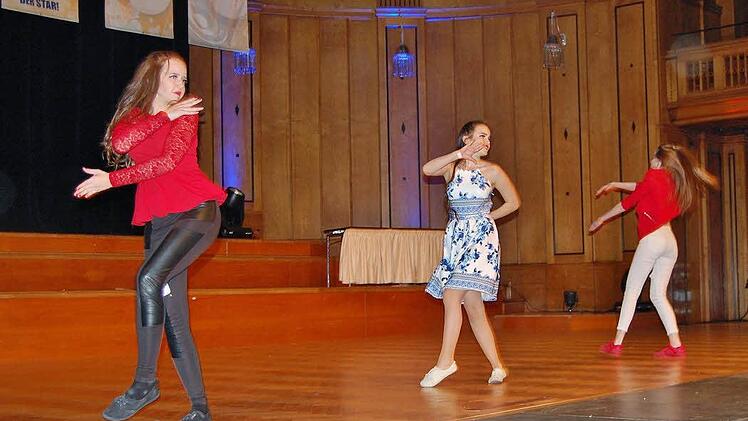 In kurzen Auftritten mussten alle Tänzer die Wertungsrichter überzeugen. Foto: S. v. Dobschütz