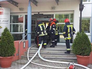 Bei einem Brand am späten Samstagnachmittag im Caritas-Seniorenheim in Coburg entstand ein Schaden von rund 30.000 Euro.  Foto: Köster