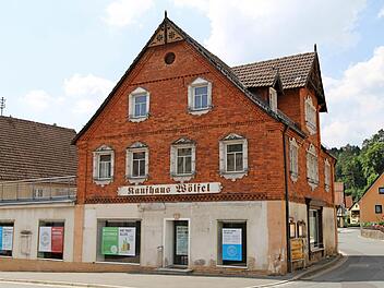 Das war der alte Laden. Er wechselte den Besitzer und wird jetzt neu und zeitgemäß ausgerichtet.  Foto: Franz Galster