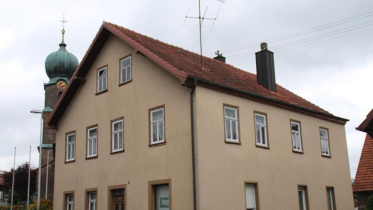 Zum Bürgerhaus soll dieses Haus in Frankenbrunn werden. Hilmar Ruppert