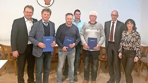 Beim Jahresabschlusstreff der Küpser CSU wurden langjährige Mitglieder geehrt. Unser Bild zeigt (von links) Bürgermeister Bernd Rebhan, Manfred Pauli, Stefan Müller, Thorsten Stalph, Werner Treusch, Bezirksrat Christian Meißner und Barbara Richter.