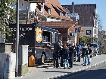 Foodtruck an der Sch&uuml;tt: Die Imbissmeile bekommt Zuwachs.  Foto: Bernhard Panzer