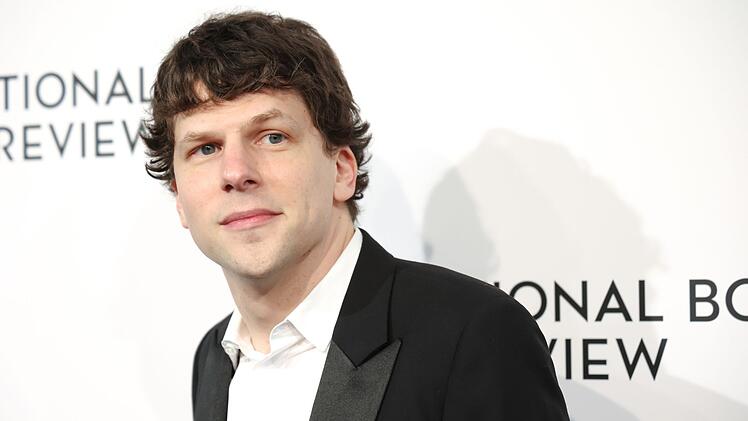 In "The Social Network" spielte Jesse Eisenberg nach Ansicht vieler die Rolle seines Lebens. Dennoch weigerte er sich, f&uuml;r die Fortsetzung "The Social Network" erneut den Facebook-Gr&uuml;nder Mark Zuckerberg zu spielen.