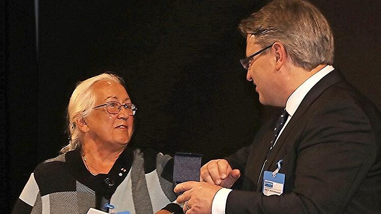 Monika Vieth und der Bayerische Justizminister a.D. Winfried Bausback  Foto: privat