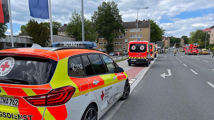Mutter und Kleinkind schwer bei Brand verletzt