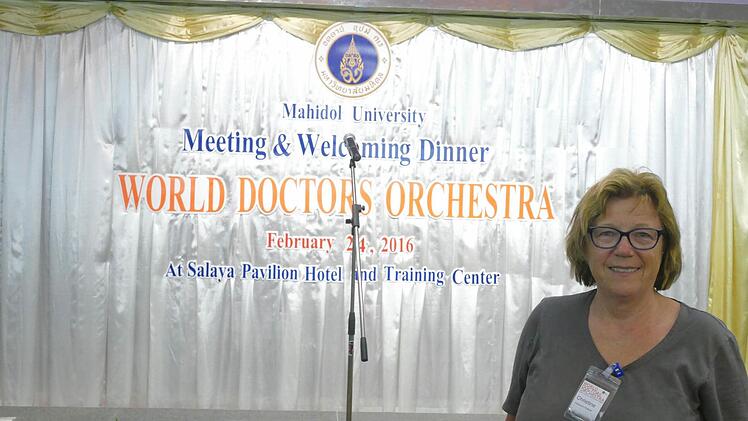 Christine Hofmann-Niebler hatte einen großen Auftritt mit dem "World Doctors Orchestra" in Thailand. Foto: privat