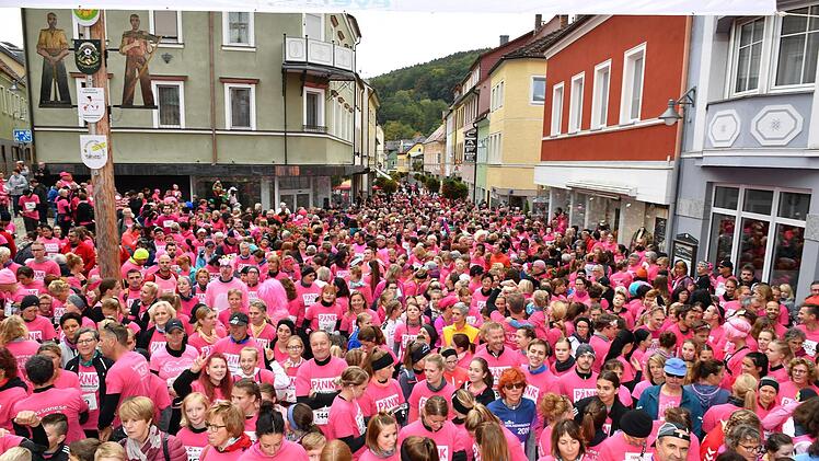 Pinklauf 2019 in Bad Brückenau Foto: Ronald Rinklef