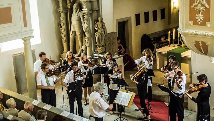 Impressioen von der Serenade mit dem Collegium musicum Coburg in der Schlosskirche AhornFoto: Jochen Berger
