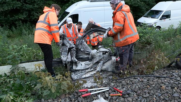 Mutma&szlig;licher Anschlag auf Bahn-Infrastruktur